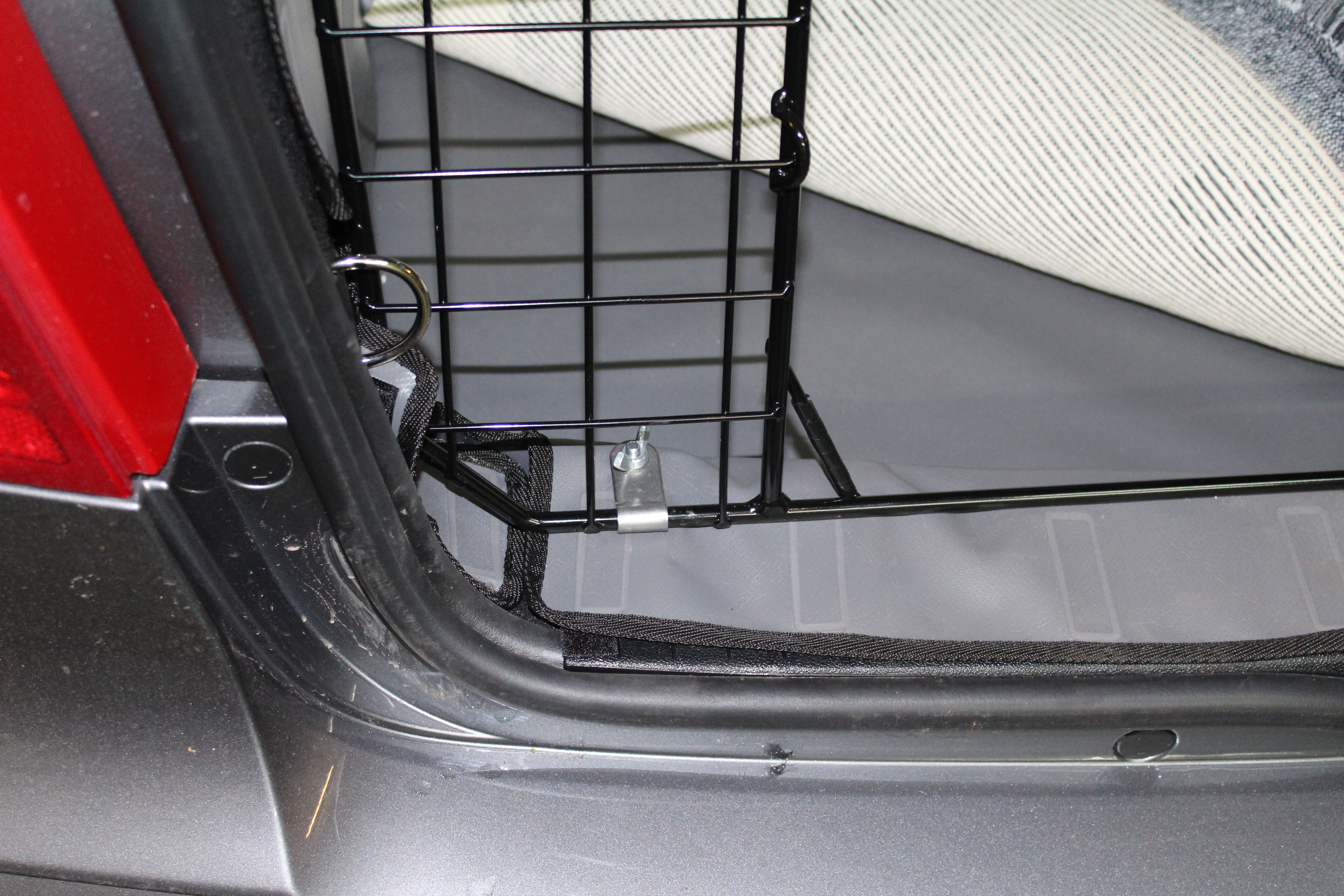 A Class 05-12 bottom fitting.JPG