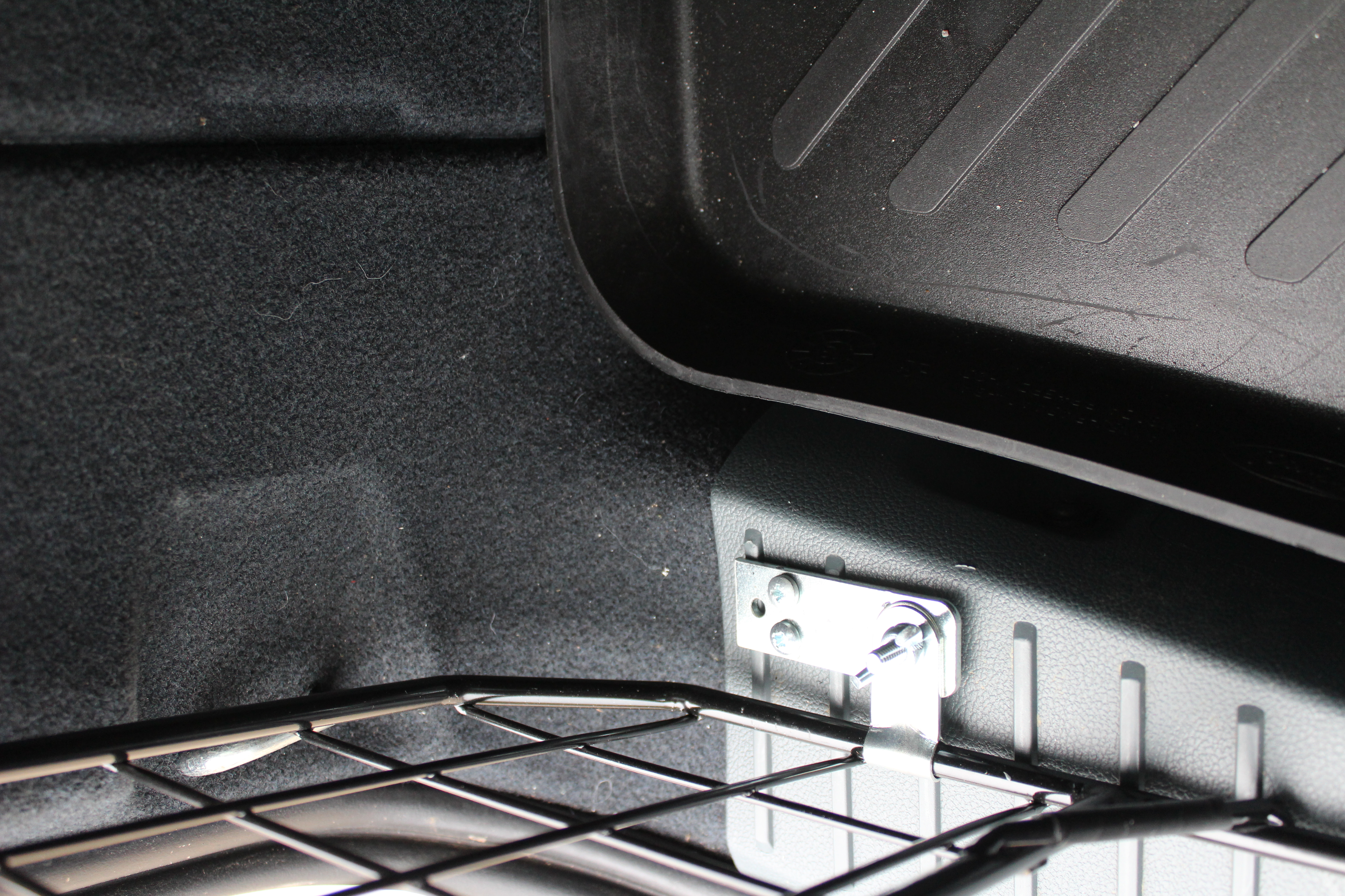 C-Max 10 on Bottom fitting.JPG