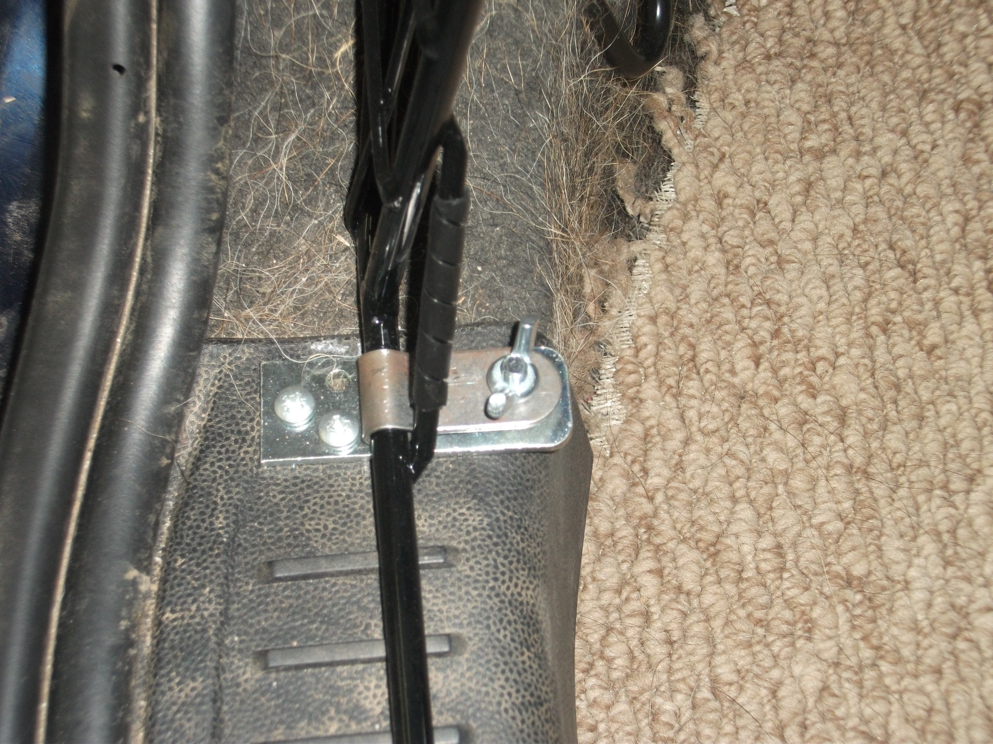 Fiesta on Bottom Fittings.JPG