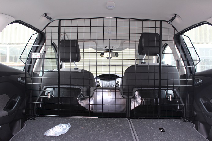 Front Dog Guard - Ford Focus Hatchback 2011-2018
