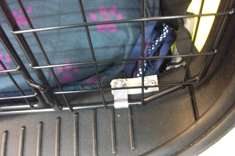 Focus Hatch TG Bottom Fitting.JPG