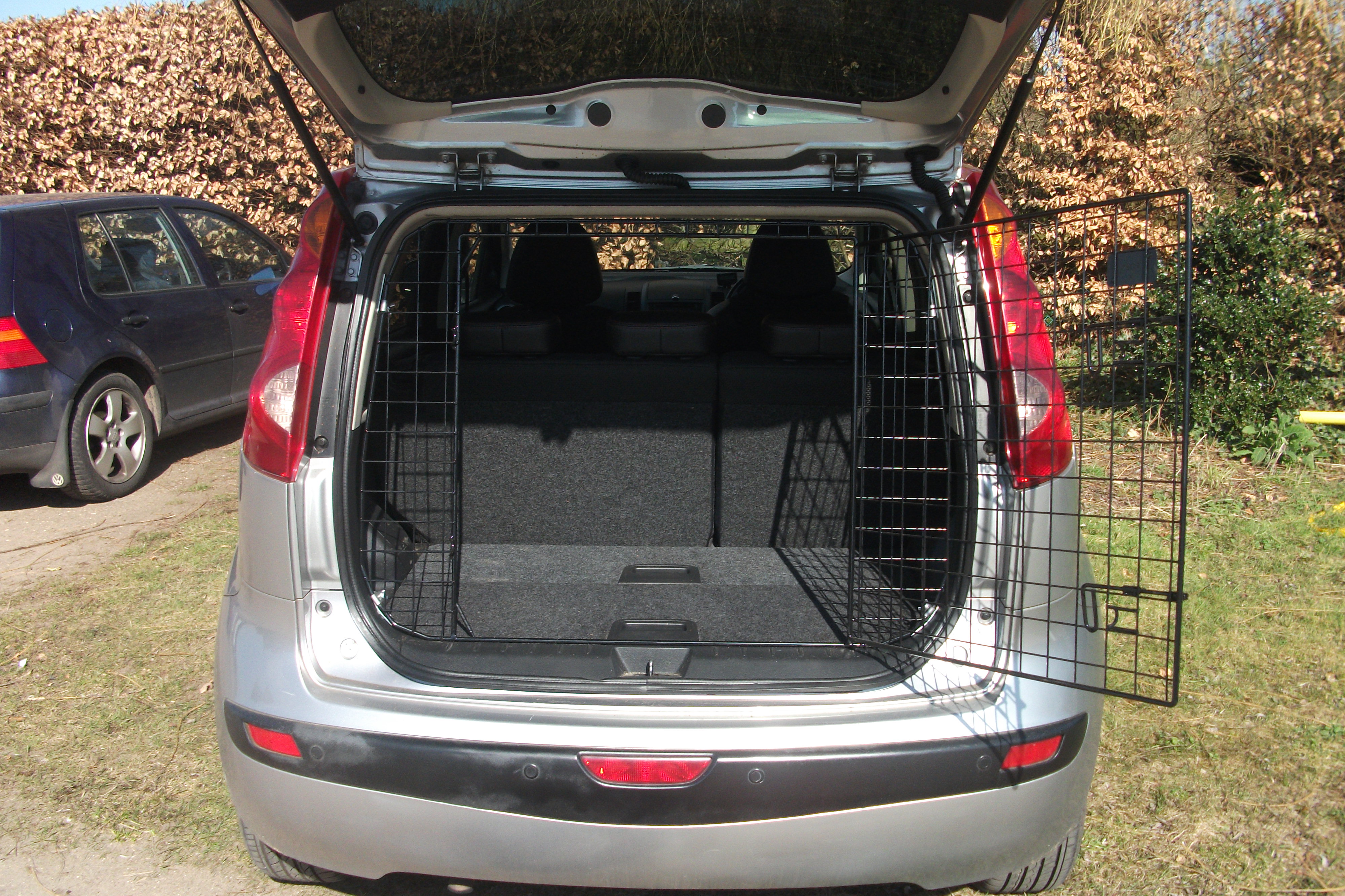 Note tg open door.JPG