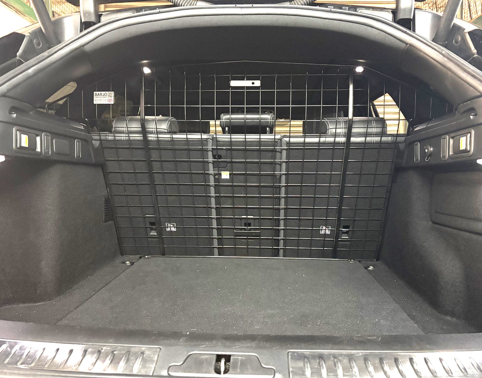 Bespoke Dog Guard - Land Rover Range Rover Velar 2017- 2023