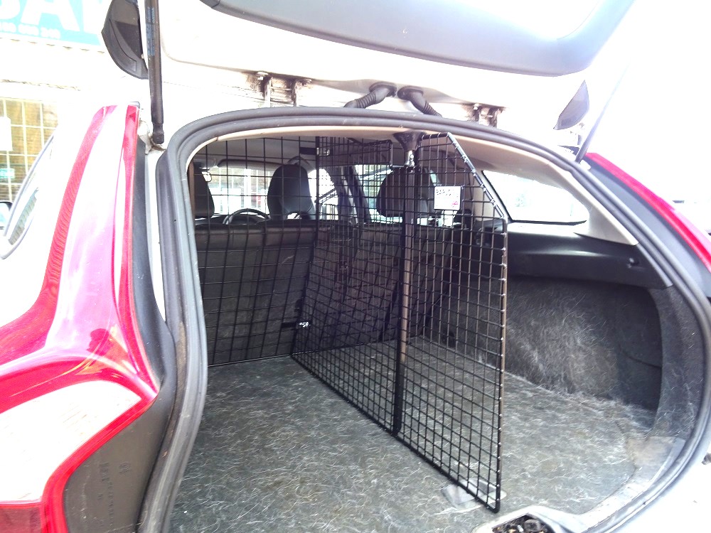 Dog Guard & Divider - Volvo V60 2010-2018 Estate