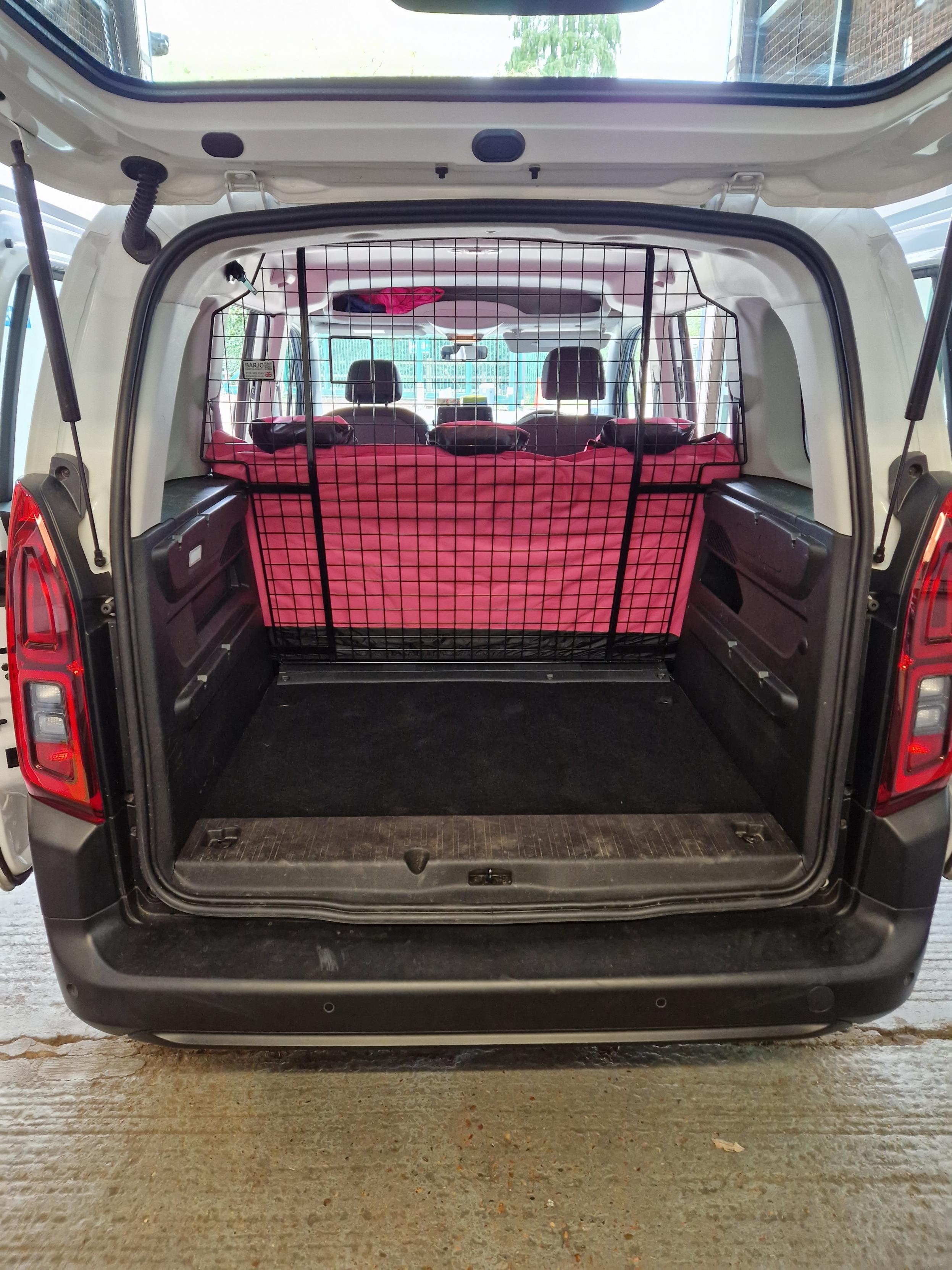 Dog Guard - Citroën Berlingo (2008-2018) People Carrier/Multispace