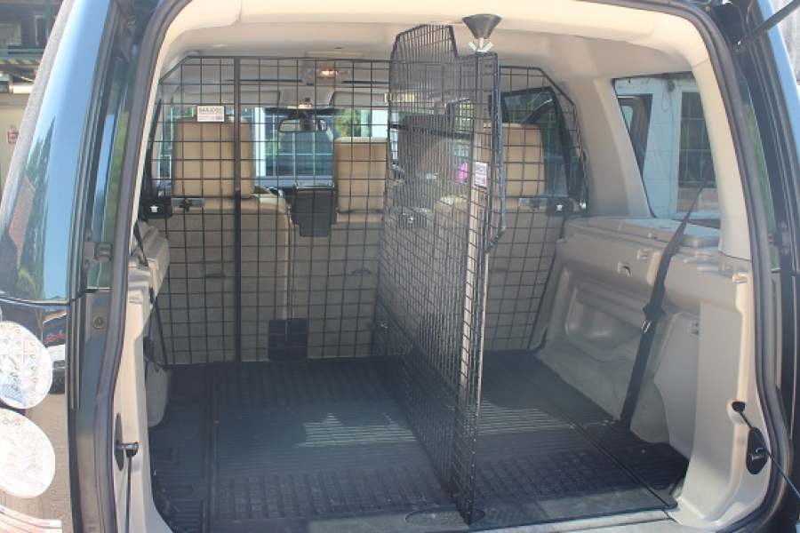 discovery 4 dog guard