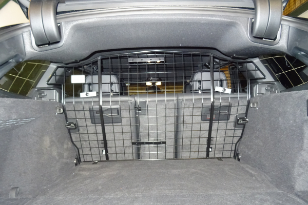 Bespoke Dog Guard And Divider - BMW 3 Series 2019> (HYBRID MODEL ONLY ...